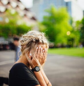 OCD therapist UK describing obsessive compulsive disorder cycles including intrusive thoughts, rumination and the need for certainty in therapy sessions